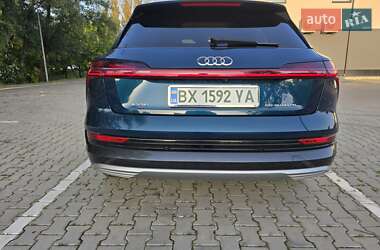 Внедорожник / Кроссовер Audi e-tron 2018 в 
