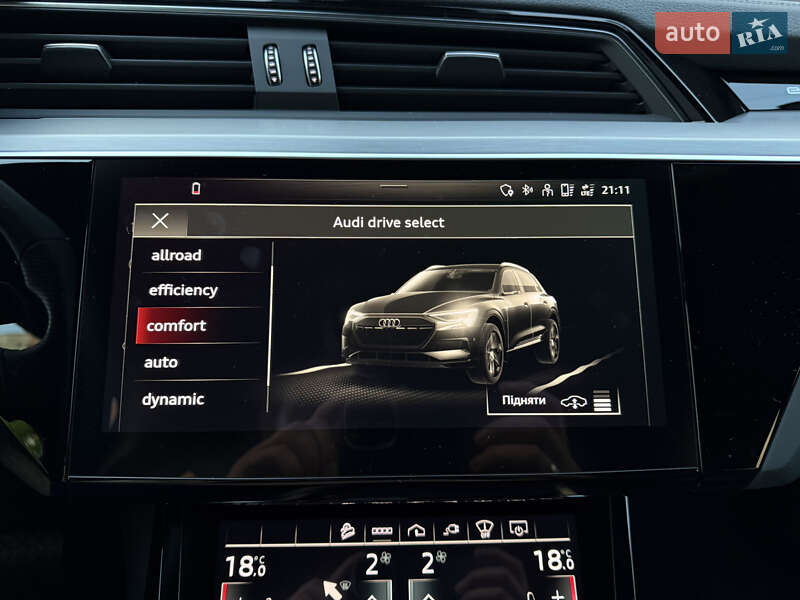 Внедорожник / Кроссовер Audi e-tron 2022 в Мукачево