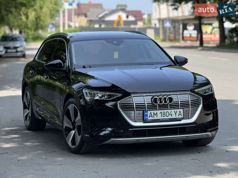 Внедорожник / Кроссовер Audi e-tron 2019 в Звягеле