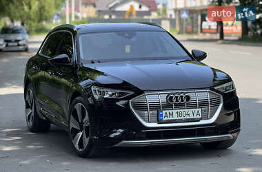 Внедорожник / Кроссовер Audi e-tron 2019 в 