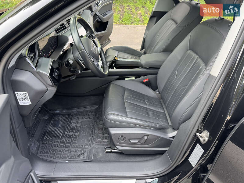 Внедорожник / Кроссовер Audi e-tron 2019 в Звягеле