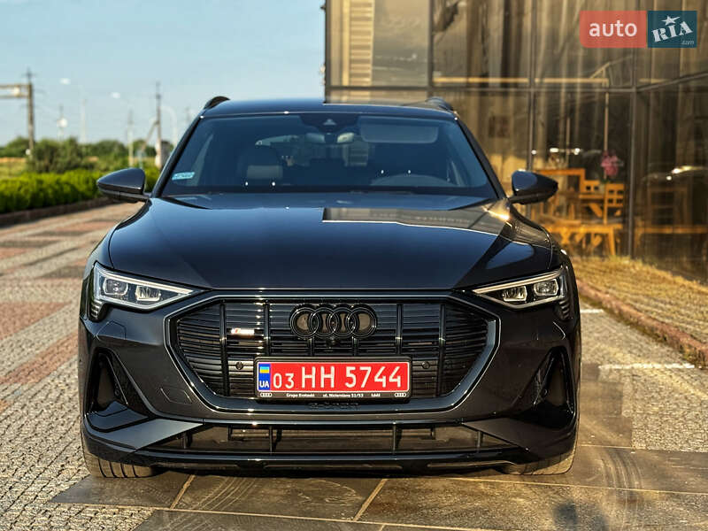 Внедорожник / Кроссовер Audi e-tron 2023 в Мукачево