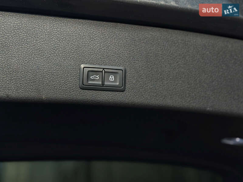 Внедорожник / Кроссовер Audi e-tron 2023 в Мукачево