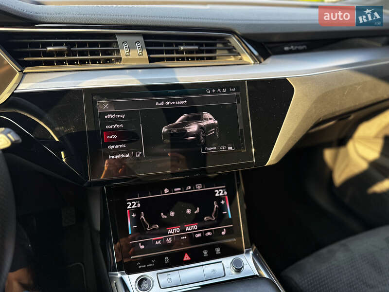 Внедорожник / Кроссовер Audi e-tron 2023 в Мукачево