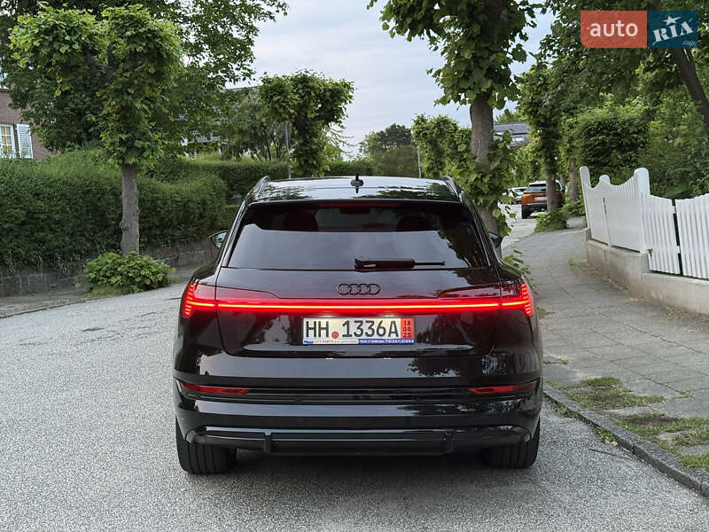 Внедорожник / Кроссовер Audi e-tron 2023 в Львове