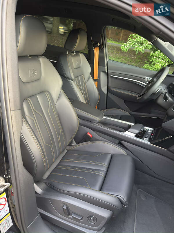 Внедорожник / Кроссовер Audi e-tron 2023 в Львове