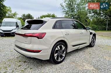 Внедорожник / Кроссовер Audi e-tron 2020 в 