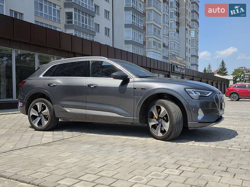 Внедорожник / Кроссовер Audi e-tron 2019 в Ивано-Франковске