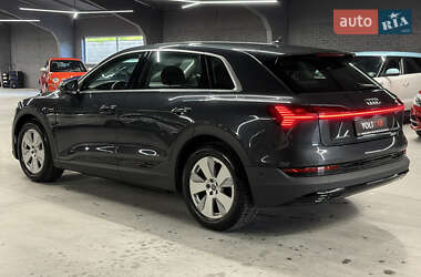 Внедорожник / Кроссовер Audi e-tron 2020 в 