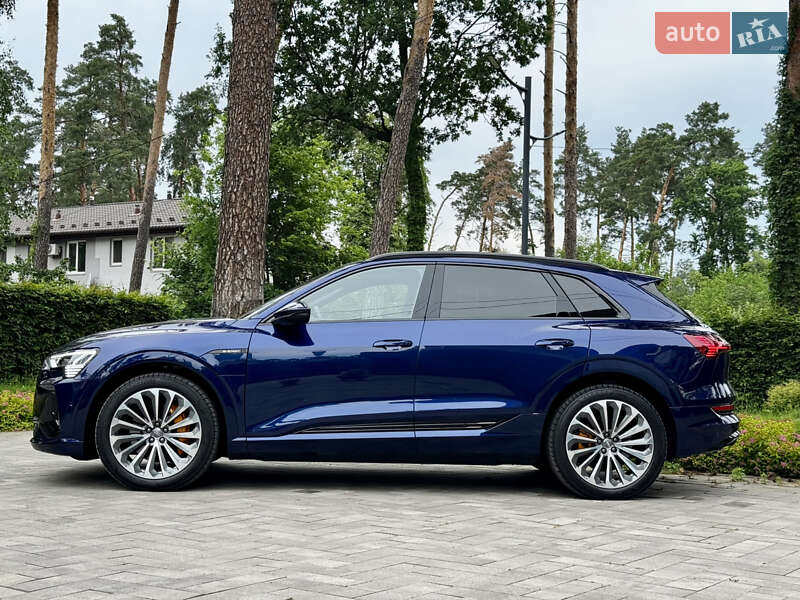 Внедорожник / Кроссовер Audi e-tron 2020 в Киеве
