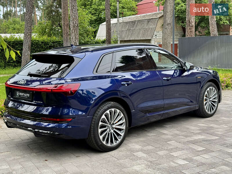 Внедорожник / Кроссовер Audi e-tron 2020 в Киеве