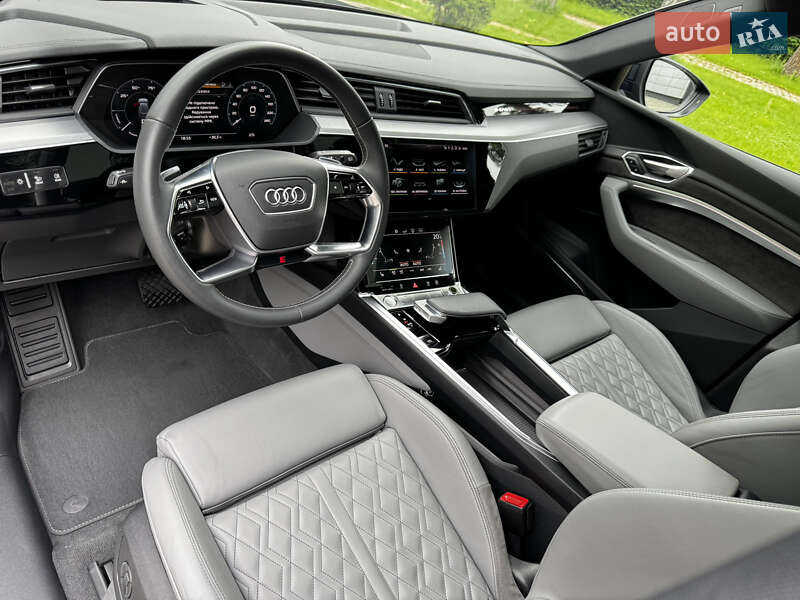 Внедорожник / Кроссовер Audi e-tron 2020 в Киеве