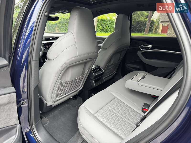 Внедорожник / Кроссовер Audi e-tron 2020 в Киеве