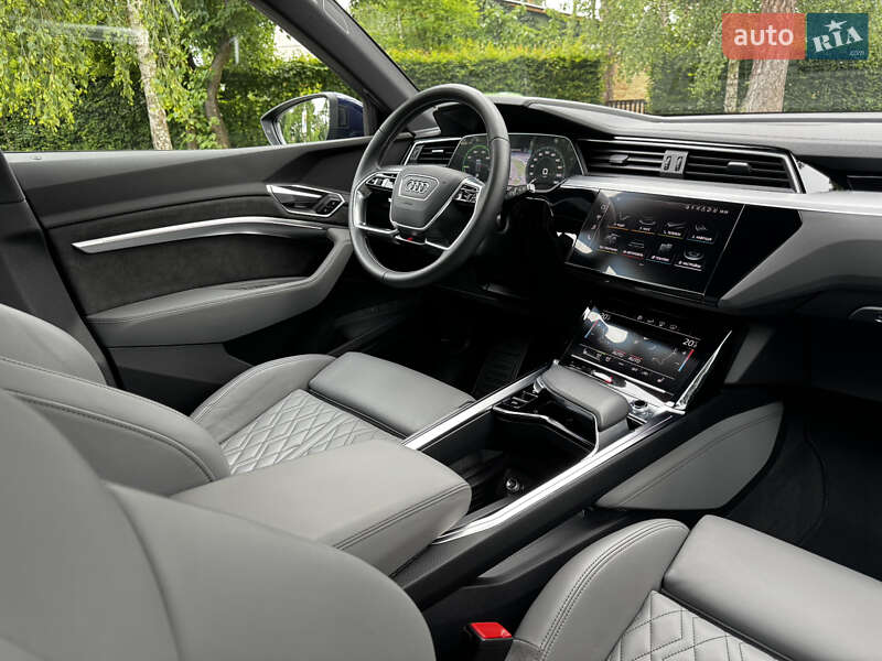 Внедорожник / Кроссовер Audi e-tron 2020 в Киеве