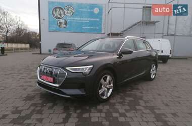 Внедорожник / Кроссовер Audi e-tron 2019 в 
