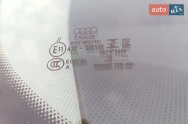 Внедорожник / Кроссовер Audi e-tron 2019 в 