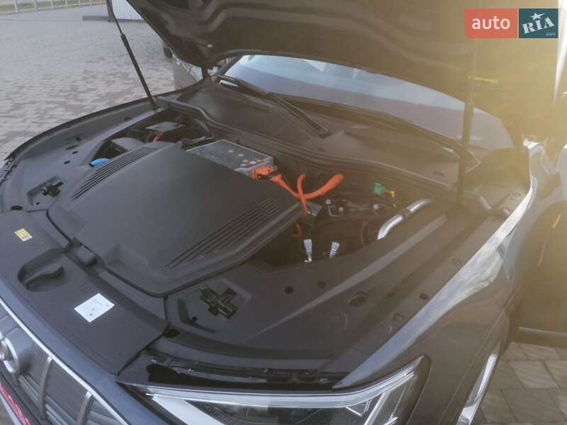 Внедорожник / Кроссовер Audi e-tron 2019 в Луцке