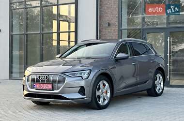 Позашляховик / Кросовер Audi e-tron 2020 в 