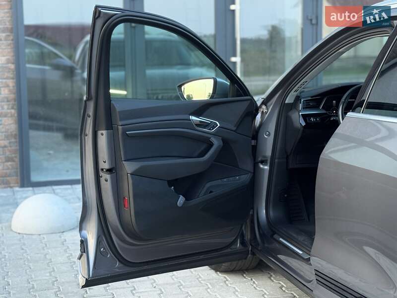 Внедорожник / Кроссовер Audi e-tron 2020 в Тернополе