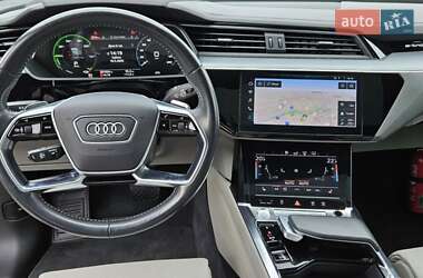 Внедорожник / Кроссовер Audi e-tron 2019 в 