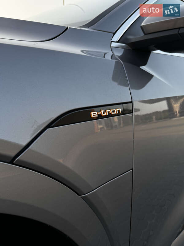 Внедорожник / Кроссовер Audi e-tron 2020 в Львове