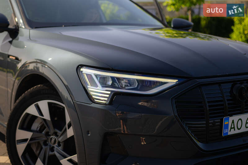 Внедорожник / Кроссовер Audi e-tron 2020 в Ужгороде