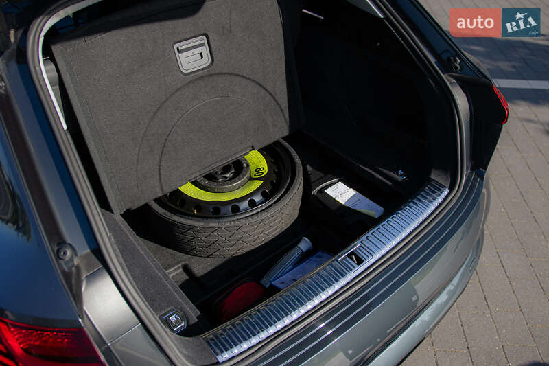 Внедорожник / Кроссовер Audi e-tron 2020 в Ужгороде