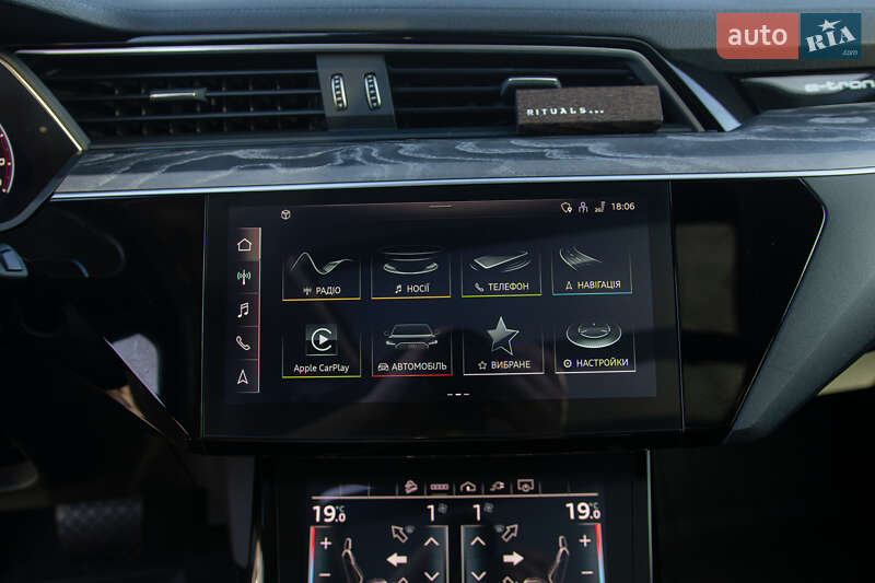 Внедорожник / Кроссовер Audi e-tron 2020 в Ужгороде