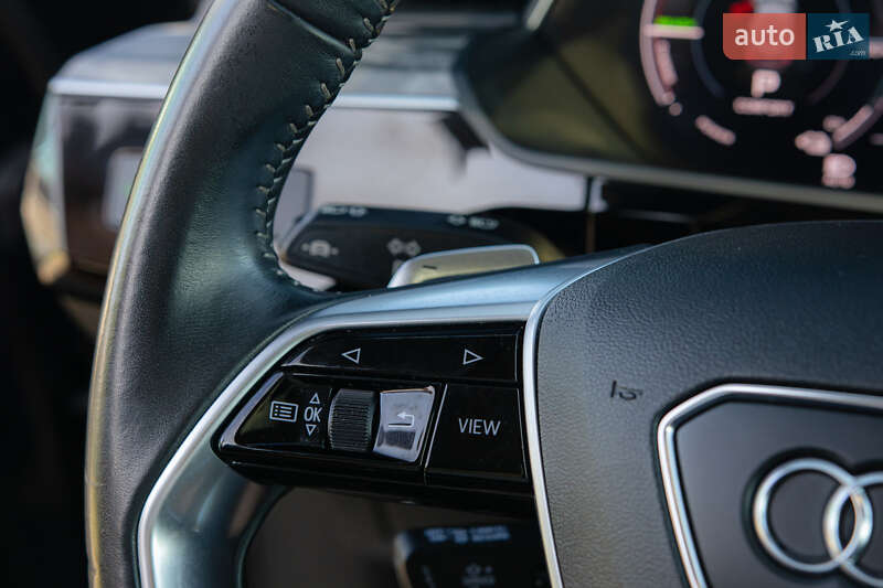 Внедорожник / Кроссовер Audi e-tron 2020 в Ужгороде
