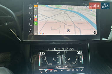 Внедорожник / Кроссовер Audi e-tron 2021 в 
