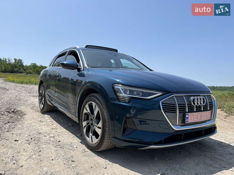 Внедорожник / Кроссовер Audi e-tron 2020 в Днепре