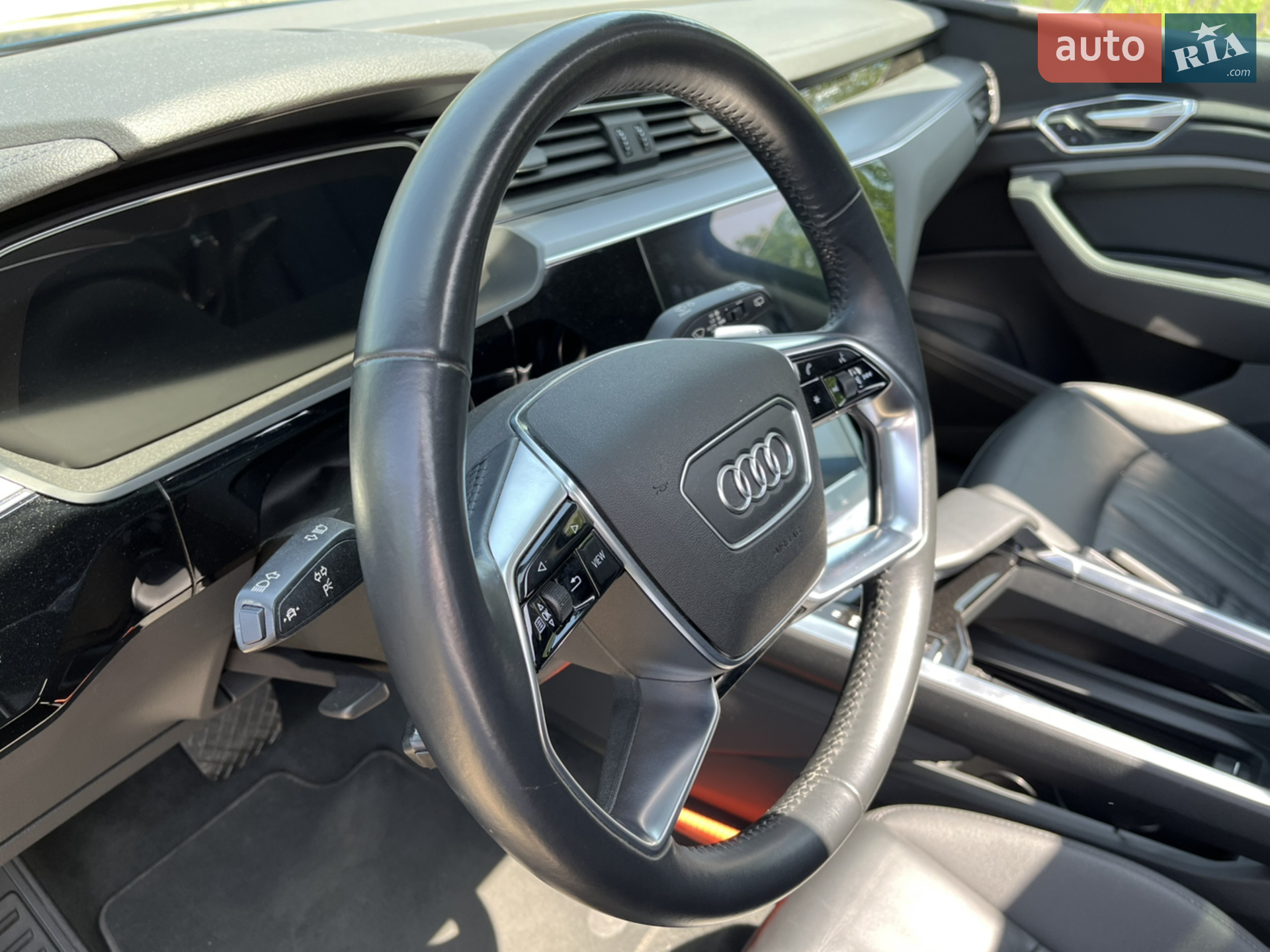 2019 Audi e-tron - мініатюра 39