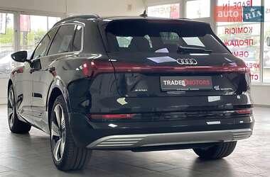 Внедорожник / Кроссовер Audi e-tron 2019 в 
