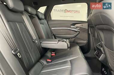 Внедорожник / Кроссовер Audi e-tron 2019 в 