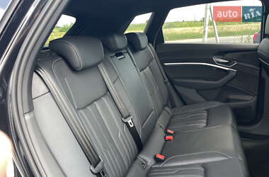 Внедорожник / Кроссовер Audi e-tron 2021 в 