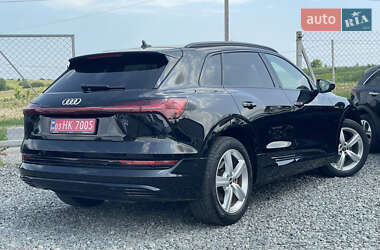 Внедорожник / Кроссовер Audi e-tron 2021 в 