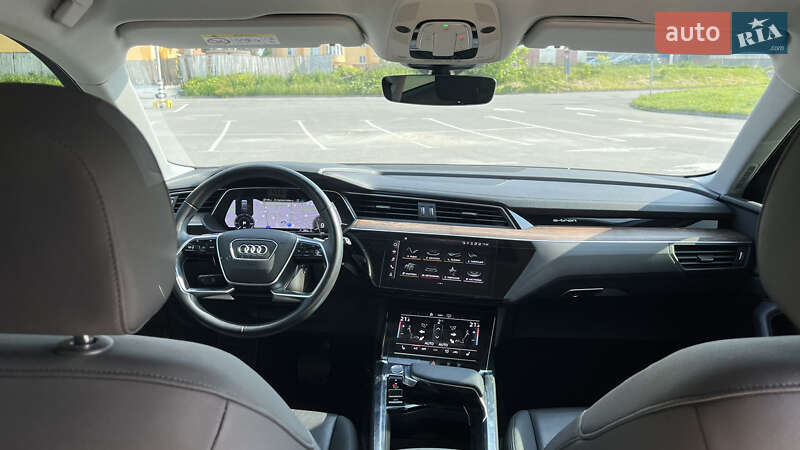 Внедорожник / Кроссовер Audi e-tron 2020 в Каменец-Подольском