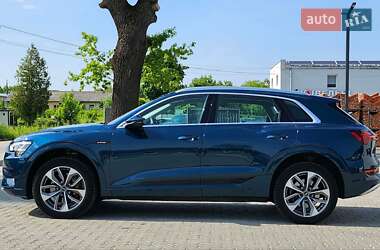 Внедорожник / Кроссовер Audi e-tron 2021 в 