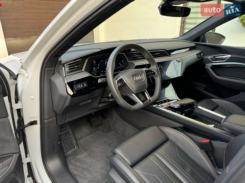 Внедорожник / Кроссовер Audi e-tron 2022 в Луцке