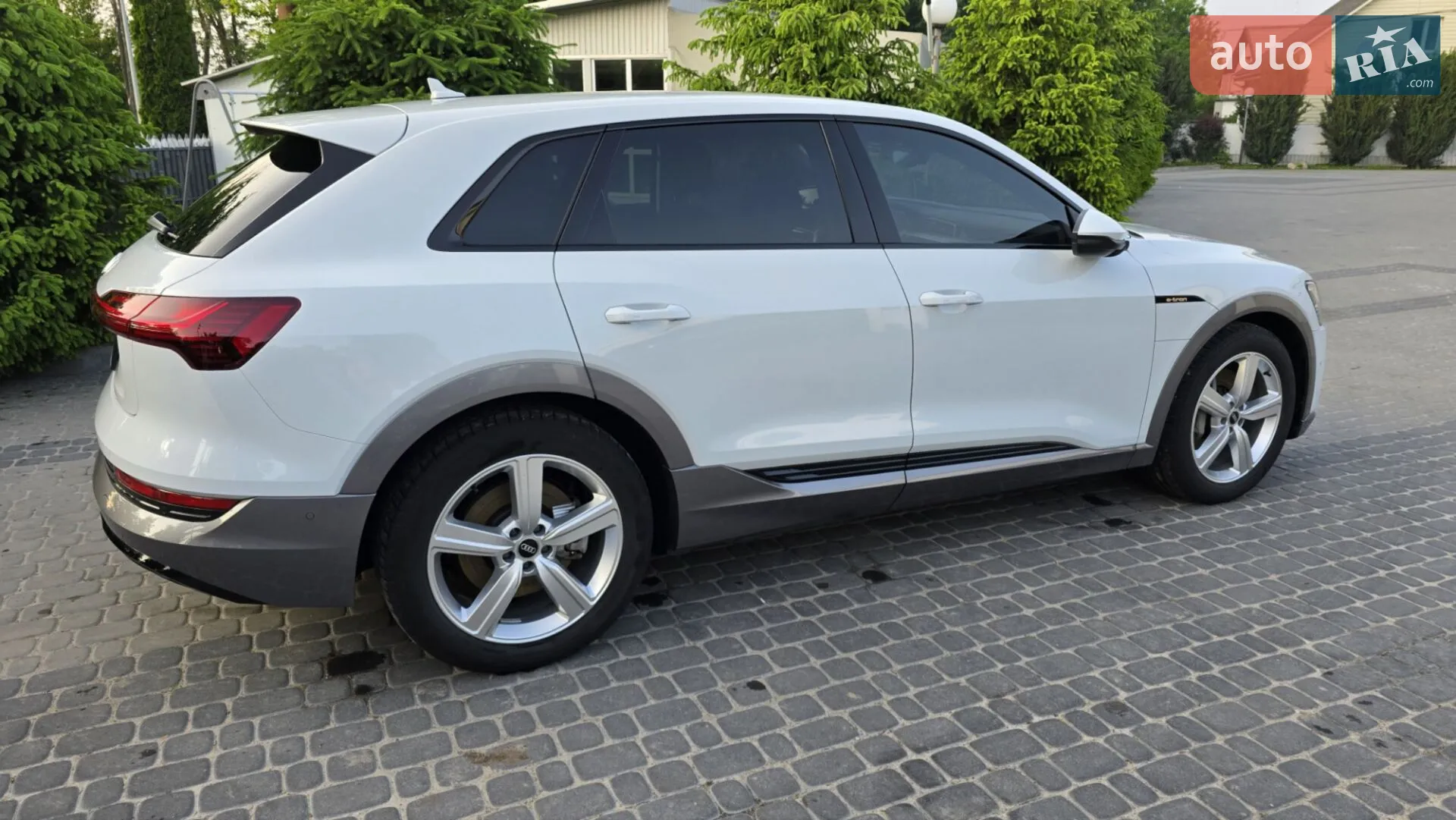 2022 Audi e-tron - мініатюра 6