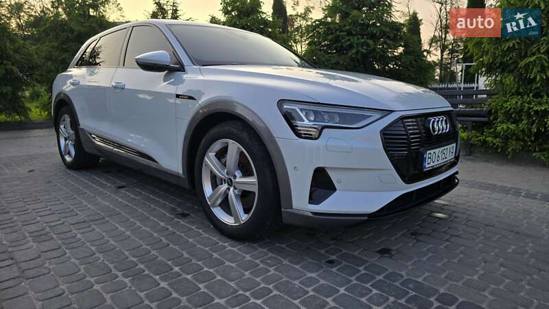 Позашляховик / Кросовер Audi e-tron 2022 в Вінниці фото 4 Позашляховик / Кросовер Audi e-tron 2022 в Вінниці