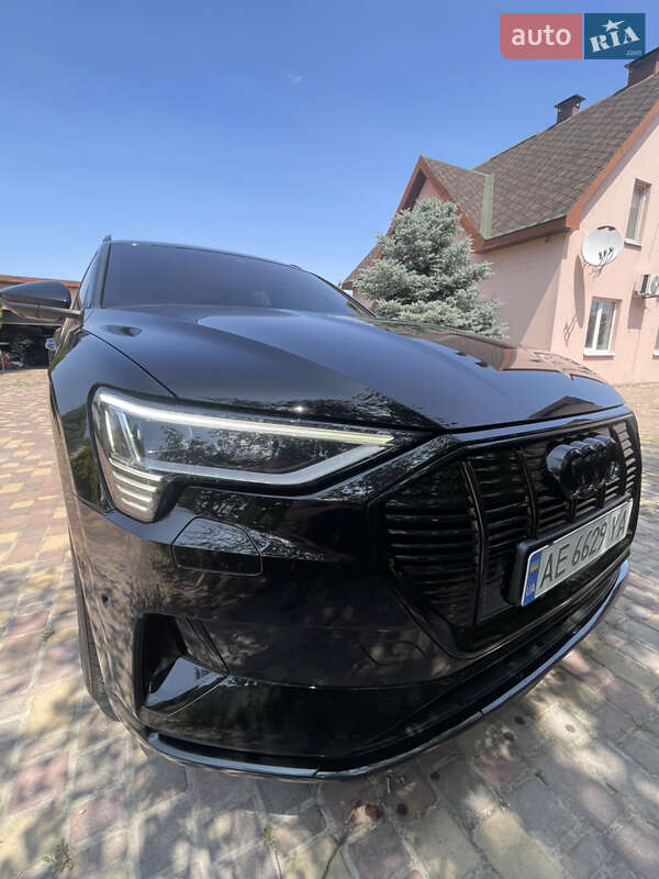 Внедорожник / Кроссовер Audi e-tron 2020 в Днепре