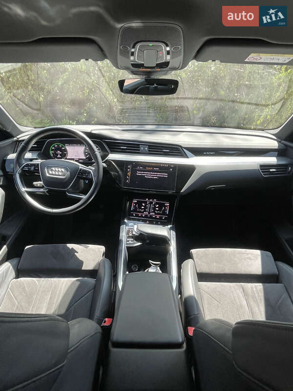 Внедорожник / Кроссовер Audi e-tron 2020 в Днепре