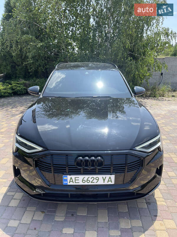 Внедорожник / Кроссовер Audi e-tron 2020 в Днепре
