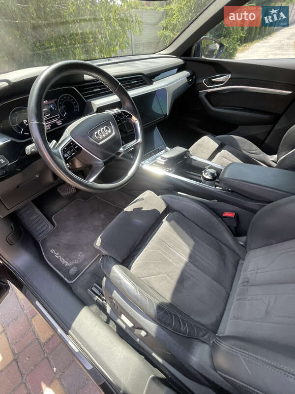 Внедорожник / Кроссовер Audi e-tron 2020 в Днепре