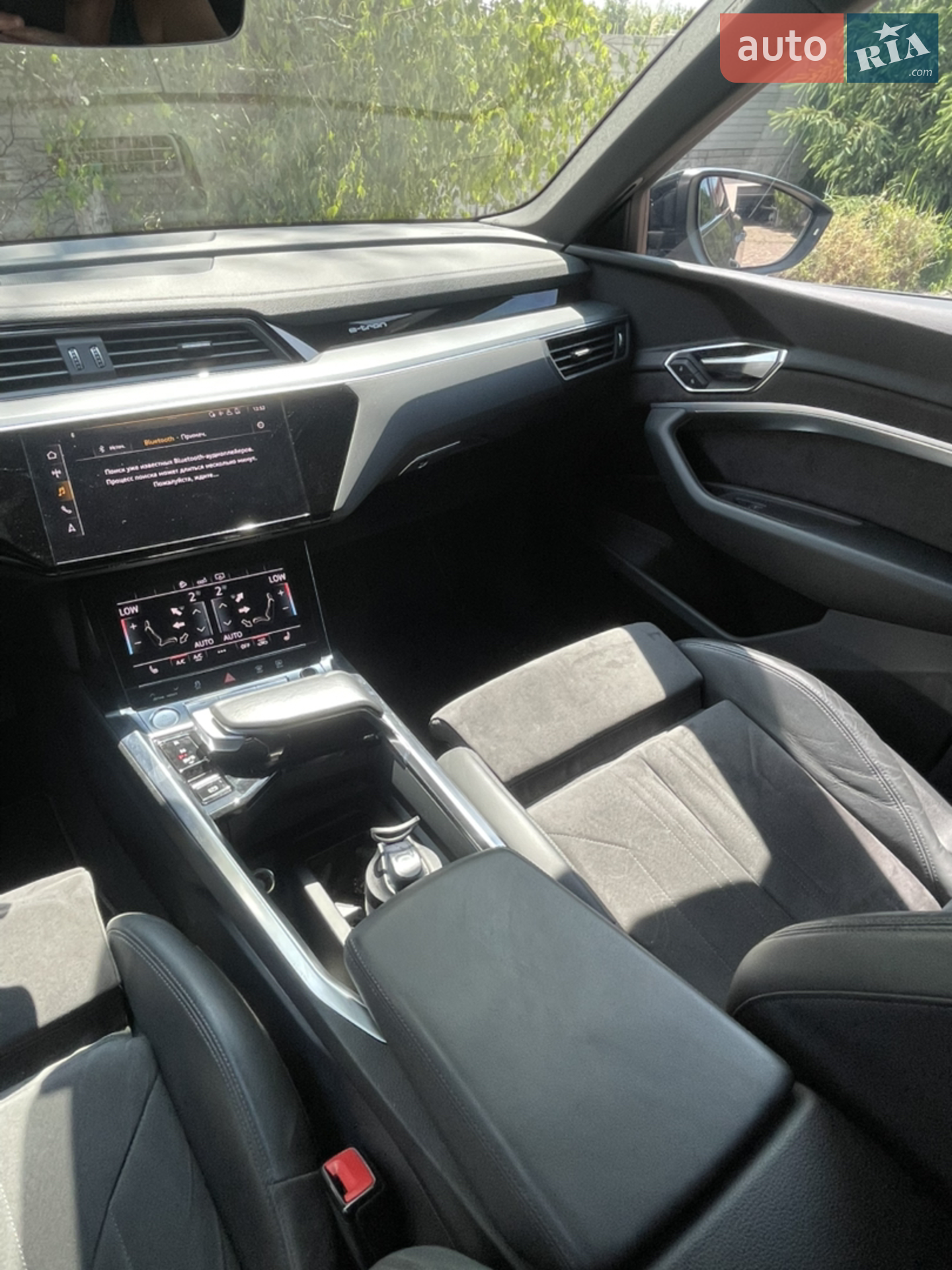 2020 Audi e-tron - мініатюра 44