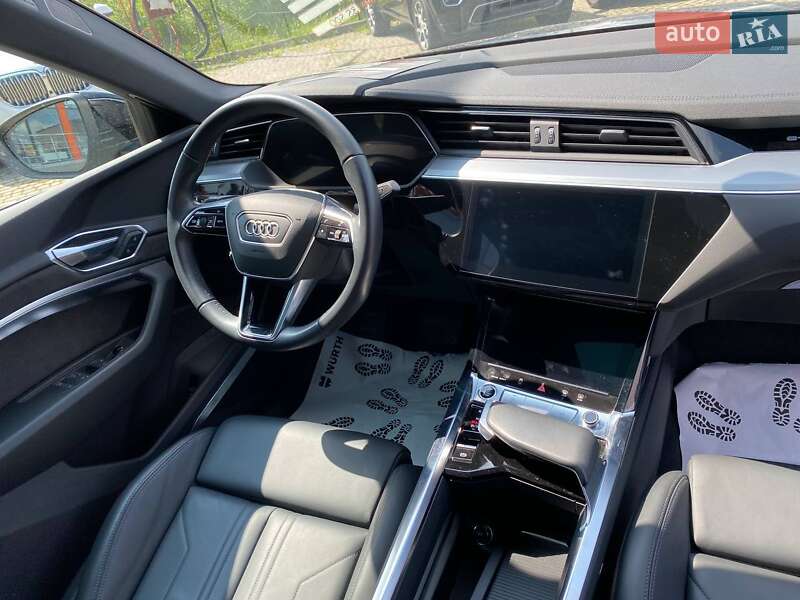 Позашляховик / Кросовер Audi e-tron 2021 в Львові