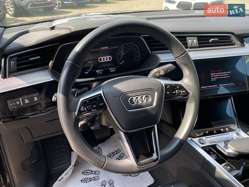 Позашляховик / Кросовер Audi e-tron 2021 в Львові