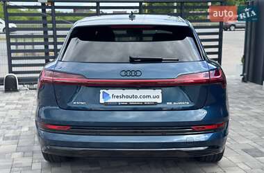 Внедорожник / Кроссовер Audi e-tron 2019 в 
