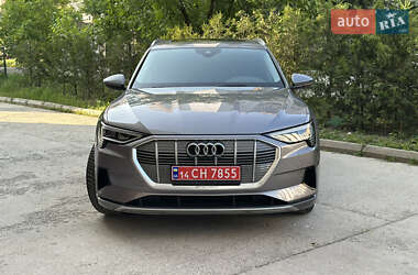 Внедорожник / Кроссовер Audi e-tron 2019 в 